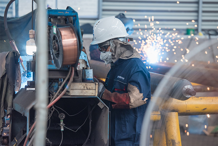 三清山网架焊接车间